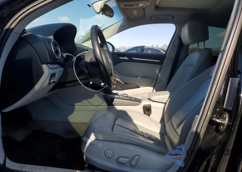 2015 Audi A3 Premium z USA, uszkodzony, nr VIN WAUACGFF9F1091740